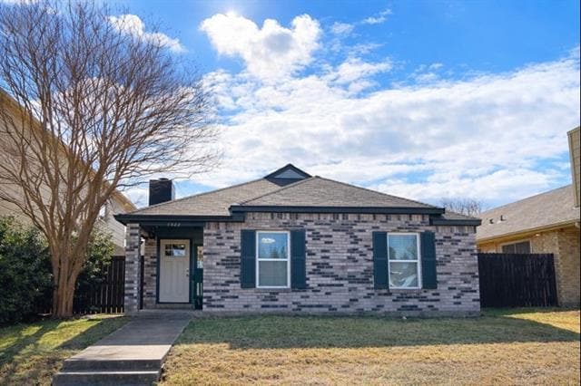 property at 1322 Maplewood Dr