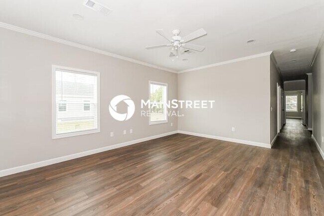 1113 Morton St E in Lehigh Acres, FL - Building Photo - Building Photo