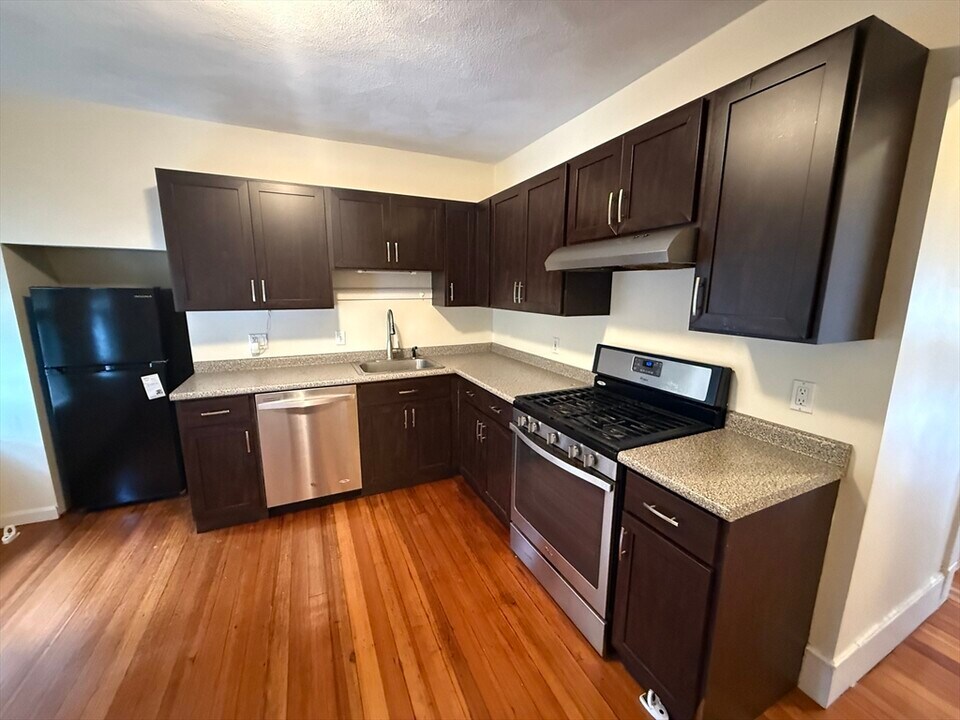 282 Belmont St in Watertown, MA - Building Photo