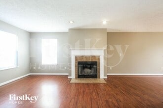 3070 Limber Pine Dr in Whiteland, IN - Building Photo - Building Photo