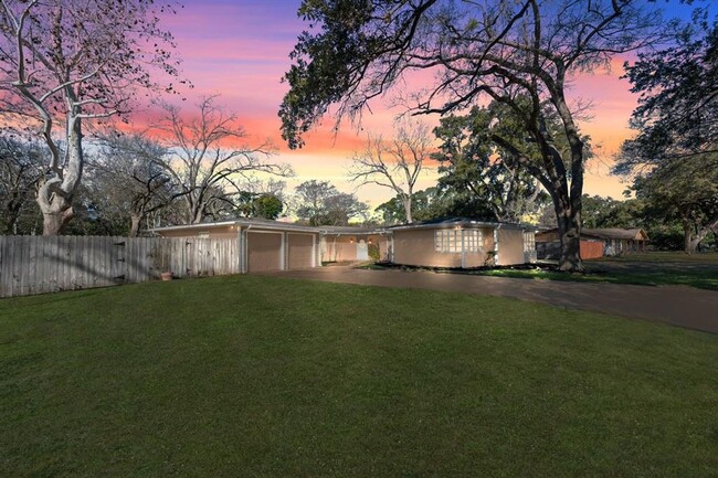 property at 1905 Avenue D