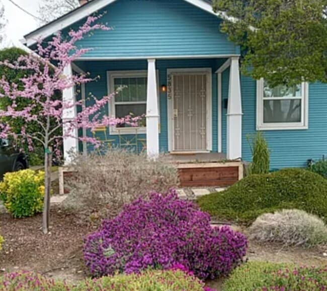 property at 5835 Broadway