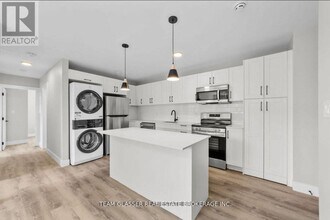 400 Scenic Dr in London, ON - Building Photo - Building Photo