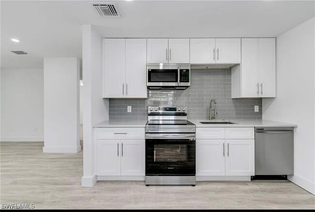 property at 4415 Thomasson Ln