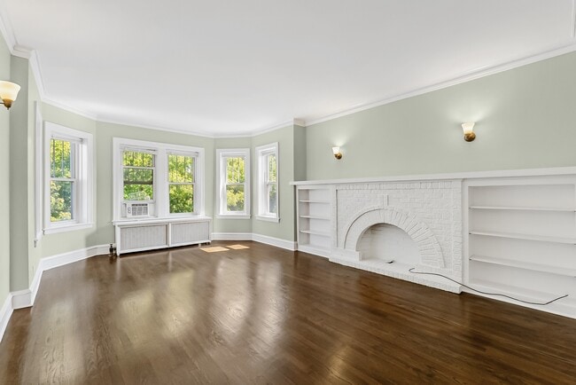 5742 N Francisco Ave in Chicago, IL - Building Photo - Building Photo