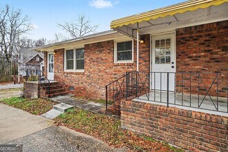 2874 Cheney St in East Point, GA - Building Photo - Building Photo