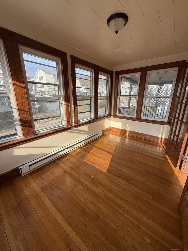 150 Wall St in Waterbury, CT - Building Photo - Building Photo