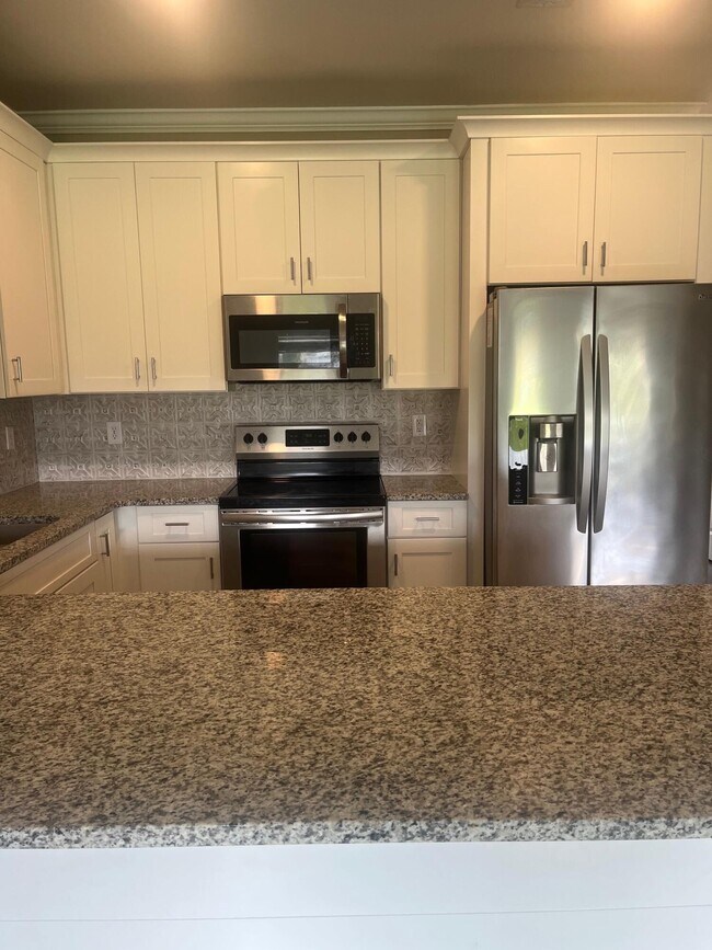 1812 Stable Ln in Fort Walton Beach, FL - Building Photo - Building Photo