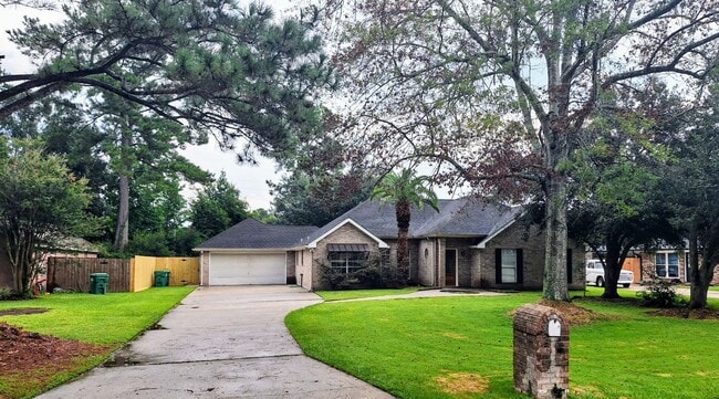 1410 Lake Village Blvd in Slidell, LA - Building Photo - Building Photo