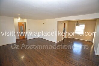 4952 N Garfield Ave in Kansas City, MO - Building Photo - Building Photo