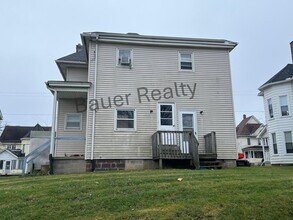 220 Pleasant St in Ashland, OH - Building Photo - Building Photo