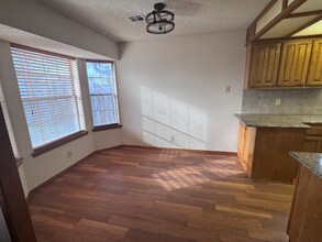 2728 S Narcissus Ave in Broken Arrow, OK - Building Photo - Building Photo