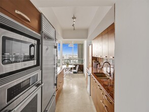 21205 Yacht Club Dr, Unit 3103 in Aventura, FL - Building Photo - Building Photo