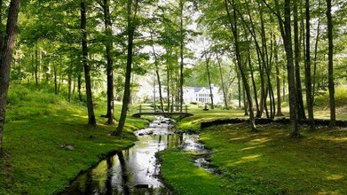259 Woodstock Rd in Millbrook, NY - Building Photo - Building Photo