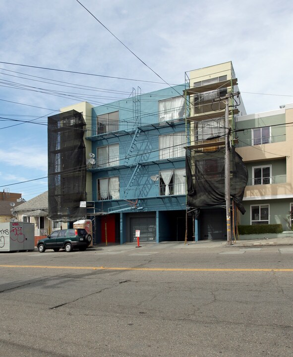 168 Sickles Ave in San Francisco, CA - Foto de edificio