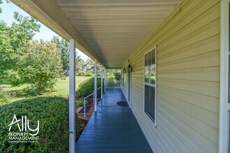 2733 Southern Hills Ct in North Garden, VA - Building Photo - Building Photo