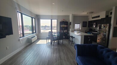 5711 Washington St in West New York, NJ - Building Photo - Building Photo