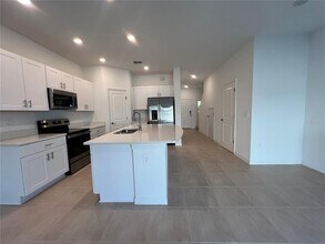 2211 Portrait St in Kissimmee, FL - Building Photo - Building Photo