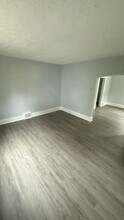 386 E 152nd St in Cleveland, OH - Building Photo - Building Photo