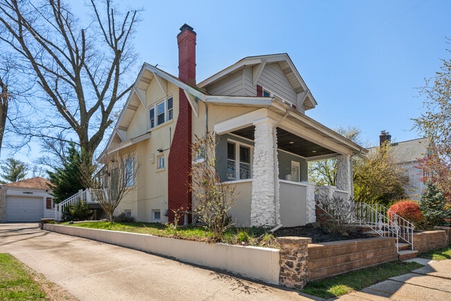 657 Amboy Ave in Edison, NJ - Building Photo - Building Photo