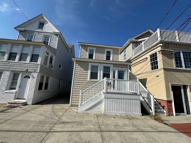 14 S Washington Ave in Margate City, NJ - Building Photo - Building Photo