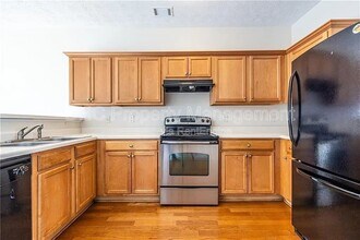 1476 Ashley Way in East Point, GA - Building Photo - Building Photo