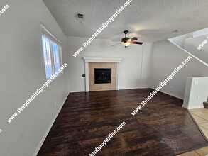 2202 Margarita Dr SE in Rio Rancho, NM - Building Photo - Building Photo