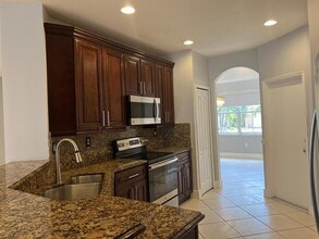 2758 SW 129th Terrace in Miramar, FL - Building Photo - Building Photo