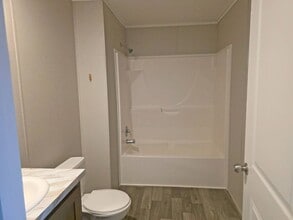 705 W 8th St in Storm Lake, IA - Building Photo - Building Photo