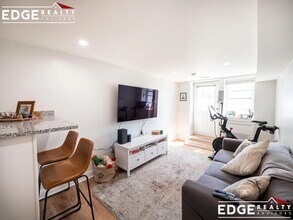 171B Lexington St in Boston, MA - Building Photo - Building Photo