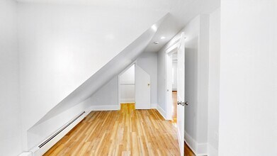 1 Ropes St, Unit 2 in Salem, MA - Building Photo - Building Photo
