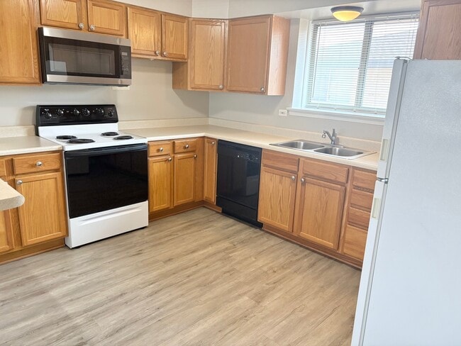 1003 Taft Ave in Wheaton, IL - Building Photo - Building Photo