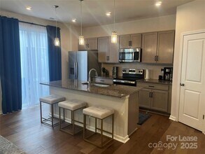 6004 Caprera Wy in Charlotte, NC - Building Photo - Building Photo