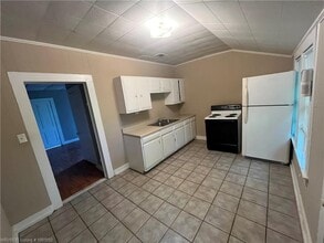 500 N Miller St in Clarksville, AR - Building Photo - Building Photo