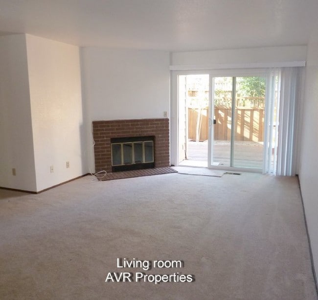 6621 Conestoga Ln in Dublin, CA - Building Photo - Building Photo