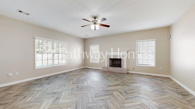 3420 Gardenside Dr SW in Loganville, GA - Foto de edificio - Building Photo