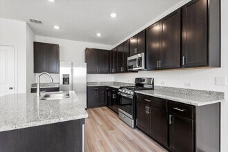 5800 Beverly Pr Rd in Del Valle, TX - Building Photo - Building Photo