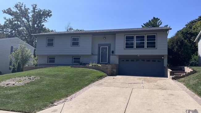 property at 110 Woodcrest Cir