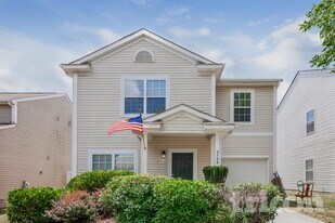 3728 Charterhall Ln in Charlotte, NC - Building Photo