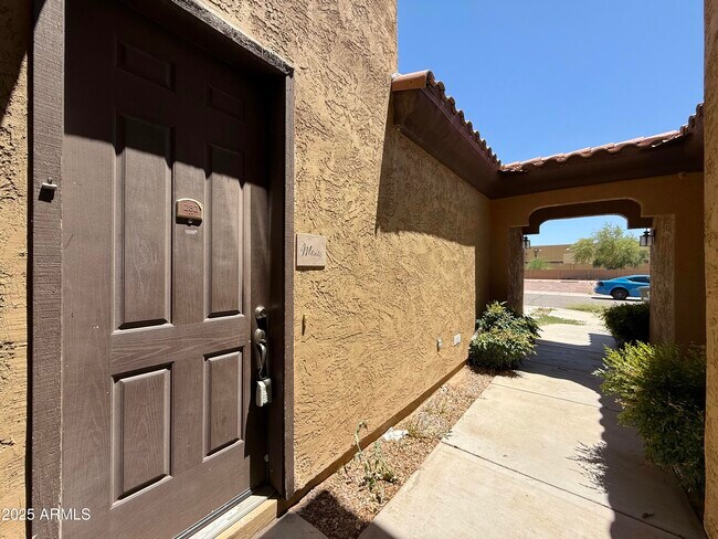 1456 E 9th St in Casa Grande, AZ - Foto de edificio - Building Photo