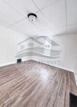 211 John St in Crestline, OH - Building Photo - Building Photo