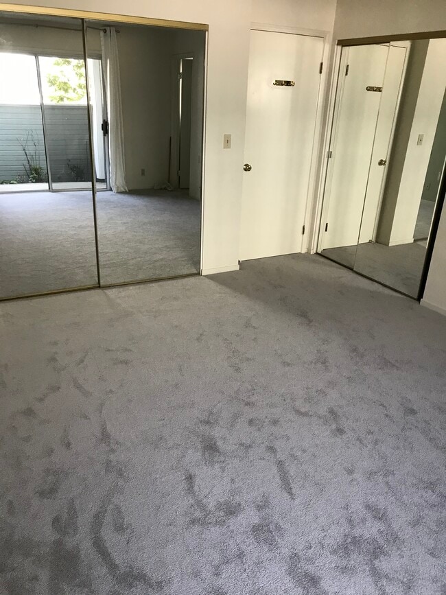 826 Boardwalk Pl, Unit 826 Boardwalk Place in Redwood City, CA - Foto de edificio - Building Photo