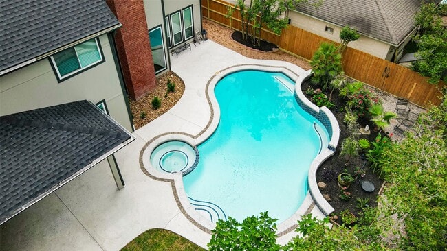5807 Mountain View Dr in Houston, TX - Building Photo - Building Photo