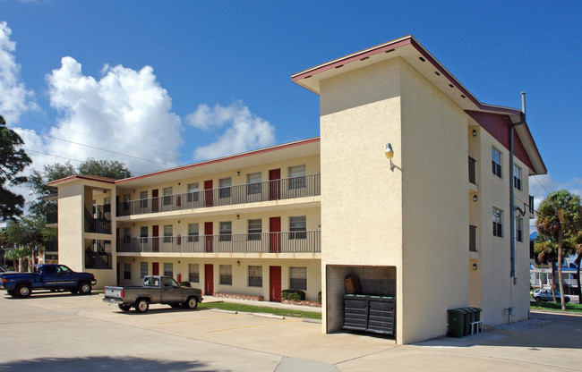 Kapus Apartments in Merritt Island, FL - Building Photo - Building Photo