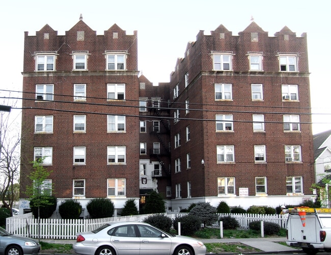 DeHart Apartments in Elizabeth, NJ - Building Photo - Building Photo