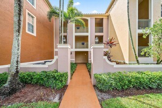 11720 St Andrews Place, Unit 308 in Wellington, FL - Building Photo - Building Photo
