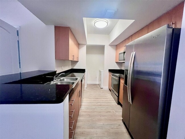9357 SW 77th Ave, Unit 57-303 in Miami, FL - Building Photo - Building Photo