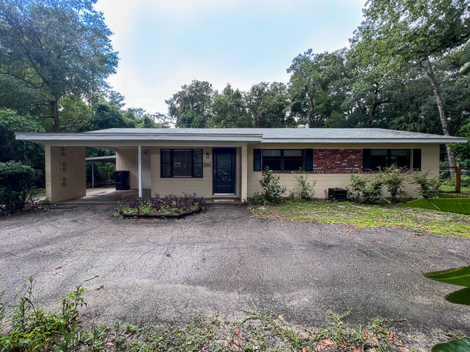 3920 SW 21st St in Gainesville, FL - Building Photo