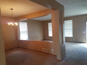 15720 Berry St in Omaha, NE - Building Photo - Building Photo