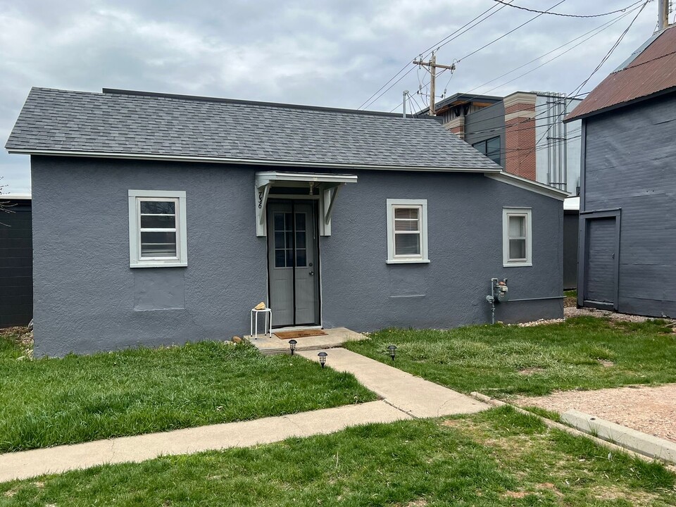 700 N 5th St in Spearfish, SD - Building Photo